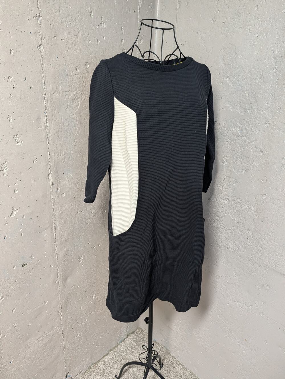 Boden Black White Colorblock Ottoman Knit Shift Dress Cotton